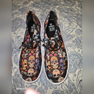 Colorful Skull Print Women's Loafers/ Shoes Size 7-8 Adult